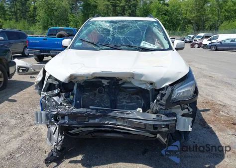 2018 Subaru Forester 2.5I Premium z USA, uszkodzony, nr VIN JF2SJAGC3JH436499